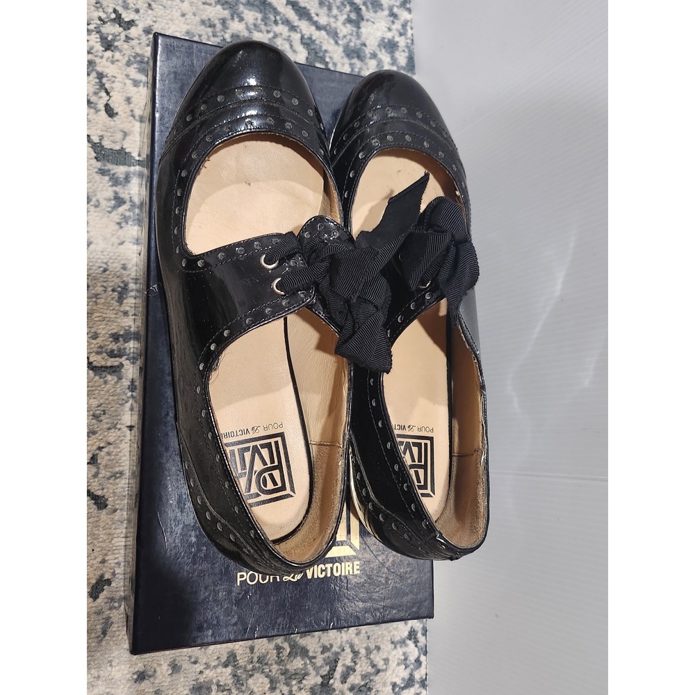 Pour La Victoire Black Patent Leather Ribbon Brogue Flats Shoes Womens 7.5